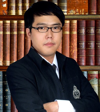 Garn lawyer in Bangkok Thailand Garn lawyer in Bangkok Thailand
